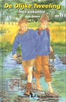 Peters, Arja - De olijke tweeling met vakantie